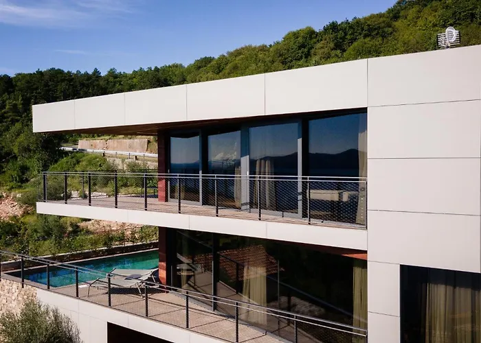 别墅 Sensational Istria Scenice Platinium 5 Bedrooms Sea Views 奥帕提亚